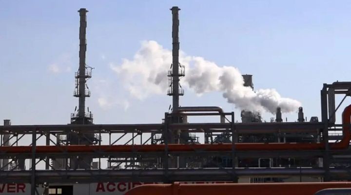 কুয়েতের রাষ্ট্রীয় তেল শোধনাগারে ড্রোন হামলা